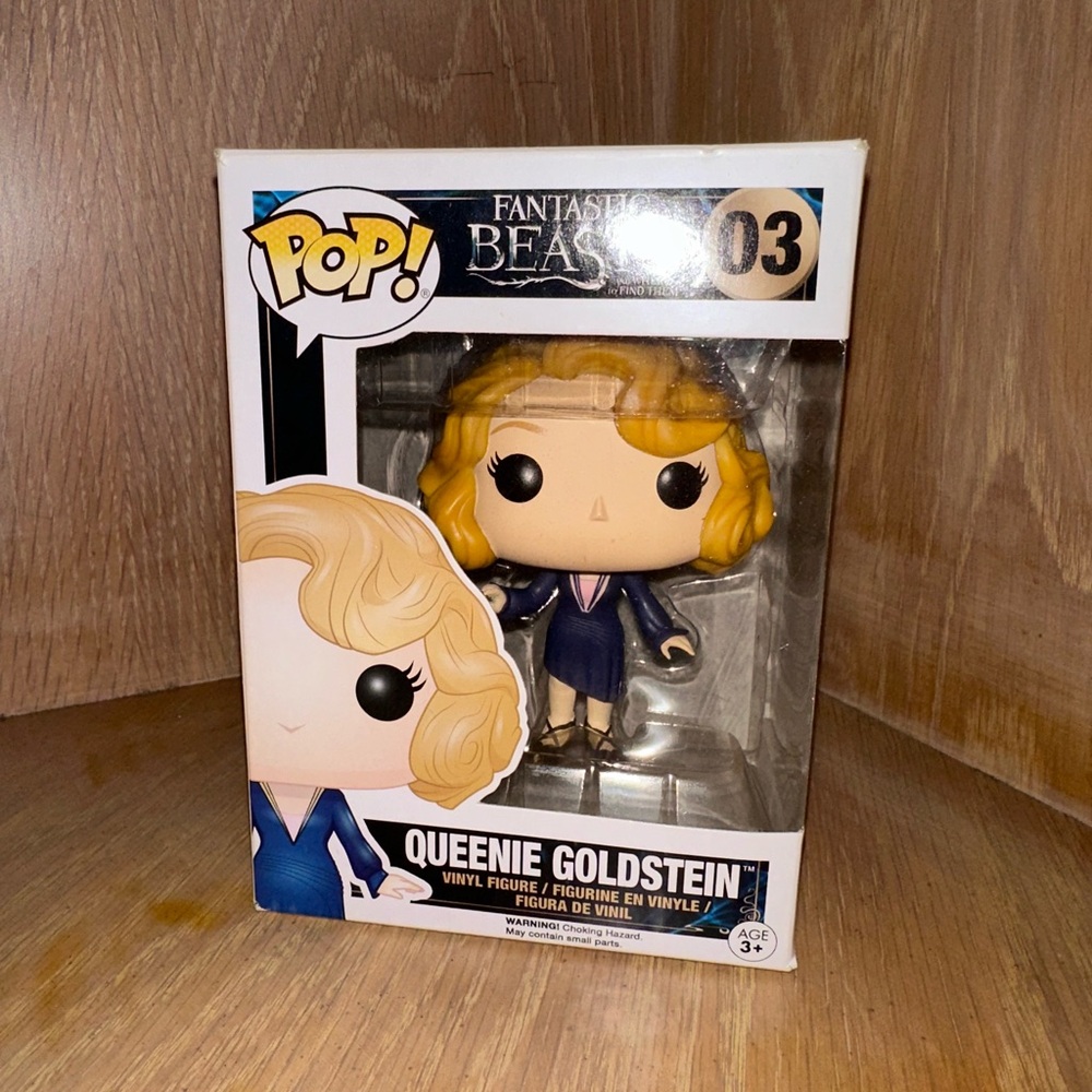 Funko Pop Queenie Goldstein in Blue Dress